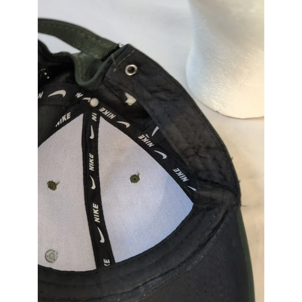 Nike Hat Silver Metal Swoosh Dark Green Cap Strap‎ Back All Over Print Golf